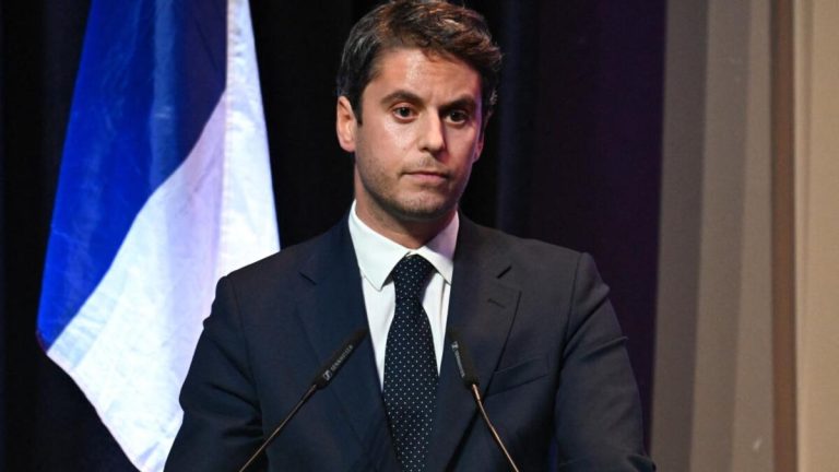 Présidentielle 2027 : Gabriel Attal lance sa campagne avec un livre et une tournée nationale