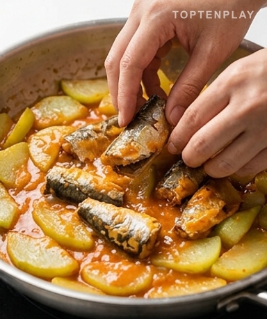 Warum man mit dem Knoblauch allein in der Pfanne beginnt