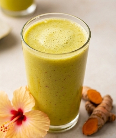 Smoothie vert bien-être : corossol, hibiscus et curcuma