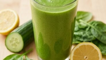smoothie-vert-maison-la-recette-fraiche-qui-booste cover