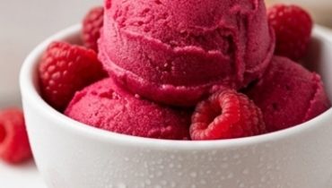 Sorbet framboise 3 ingrédients : le dessert ultra-frais en 10 minutes