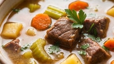 Soupe de Bœuf aux Légumes : Le Plat Réconfortant qui Réchauffe Vraiment