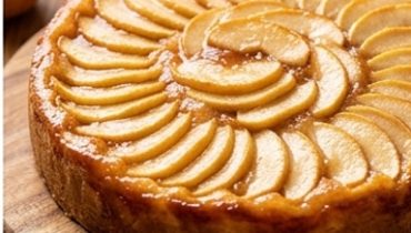 tarte-aux-pommes-a-etages-la-recette-qui-en-met-pl cover