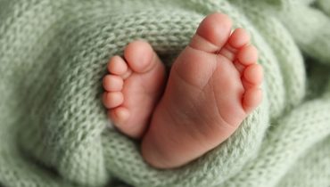 Texas : un bébé de 5,9 kg sidère le bloc opératoire à sa naissance