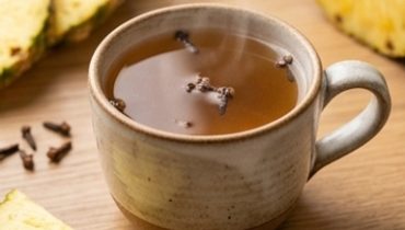 the-aux-ecorces-d-ananas-et-clous-de-girofle-la-bo cover