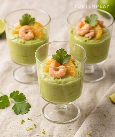 Garnelen-Verrines, Avocado-Mousse und Zitrusfrüchte