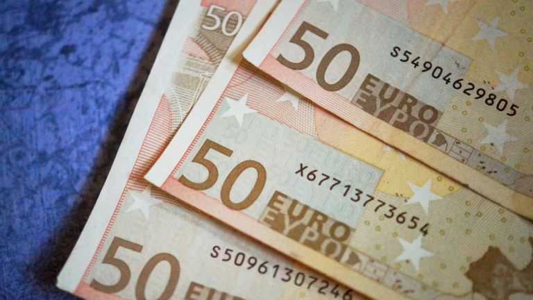 Agirc-Arrco : 100 000 retraités privés de pension depuis janvier, 850 millions d'euros à rembourser