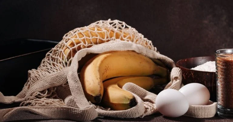 banane-et-uf-enterres-l-engrais-naturel-qui-transf cover