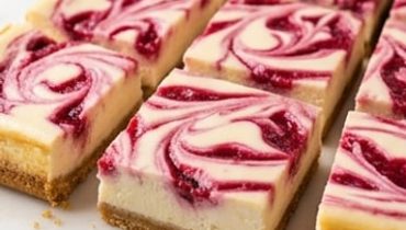 barres-cheesecake-tourbillonnees-a-la-framboise cover