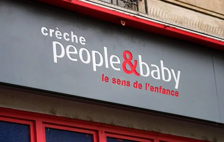 Bébé alcoolisé en crèche : l’enquête sous tension dans l’Oise