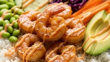 bowl-de-crevettes-sauce-miel-sriracha-le-bol-qui-c cover
