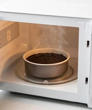 La ganache transforme un dessert express en quelque chose qui a l'air soigné