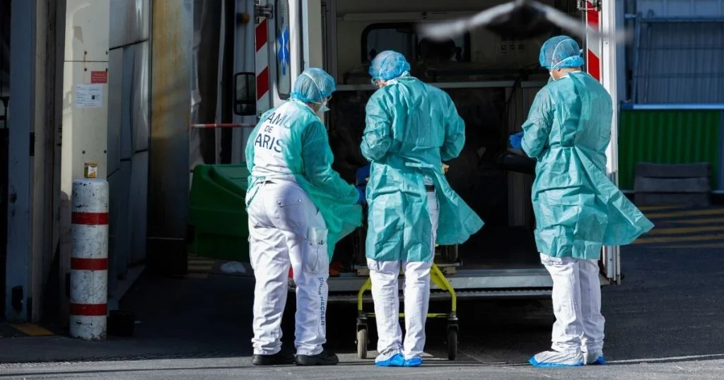 Hantavirus : tous les cas contacts français testés négatifs, trois adolescents toujours sous surveillance