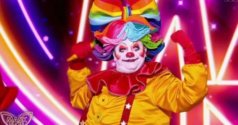 Mask Singer : le Clown intrigue, Laurent Gamelon soupçonné