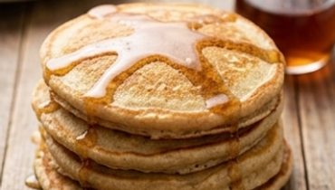 pancakes-healthy-a-l-avoine-moelleux-rassasiants-e cover