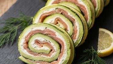 roule-aux-courgettes-et-saumon-fume-l-apero-chic-q cover