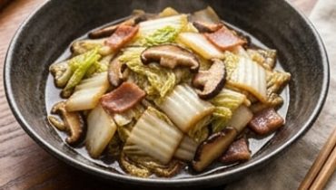 Sauté de chou chinois aux champignons shiitake façon japonaise