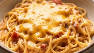 spaghetti-au-poulet-a-la-mijoteuse-ultra-cremeux-e cover
