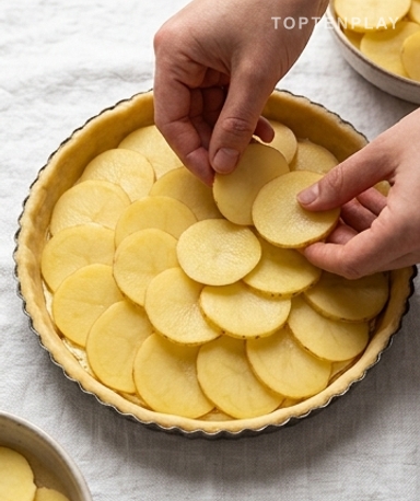 Précuisez les pommes de terre — pas 15 minutes, pas 5 : 10 minutes exactement
