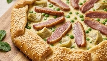 tarte-rustique-au-canard-petits-pois-et-artichaut- cover