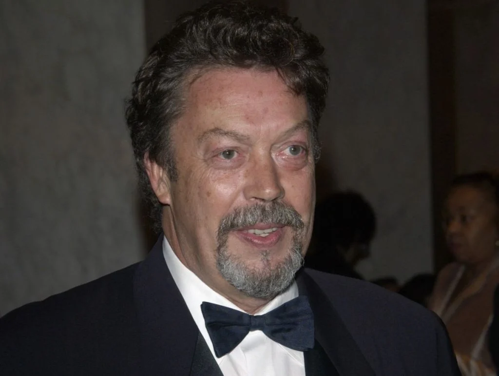 tim-curry-que-devient-l-inoubliable-pennywise-de-c cover