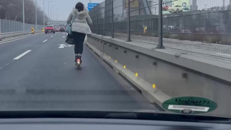 Trottinette sur l'autoroute A4 : son doigt d'honneur choque l'Europe