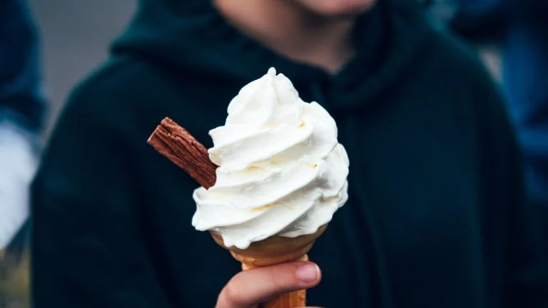 Un adolescent meurt après avoir mangé une glace près de Naples