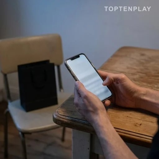 Téléphone en main lors d’une alerte sécurité