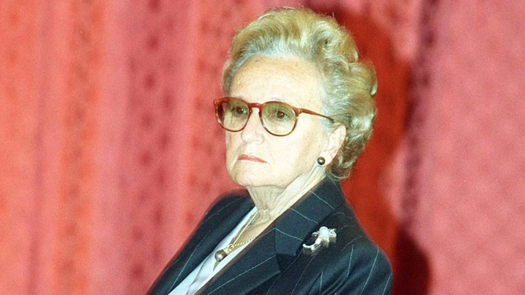 bernadette-chirac-a-passe-ses-derniers-jours-chez–cover bernadette-chirac-a-passe-ses-derniers-jours-chez- cover