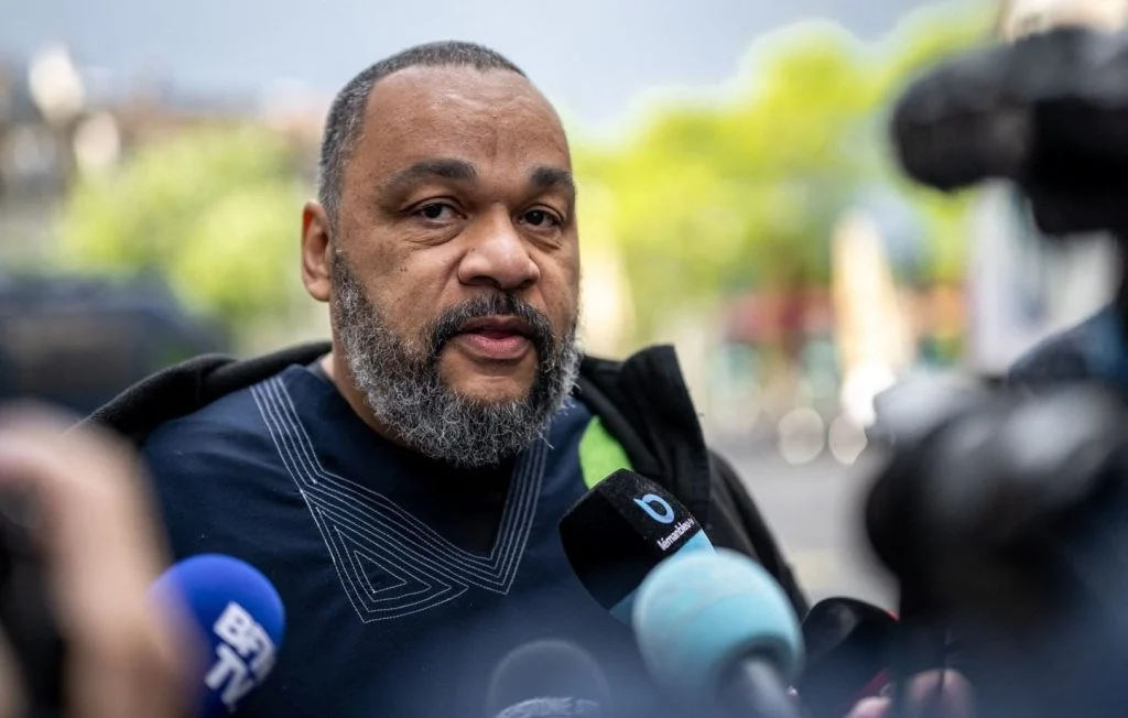 dieudonne-un-an-ferme-requis-pas-encore–2951677830-g6c1di-og Dieudonné : un an ferme requis, pas encore un verdict