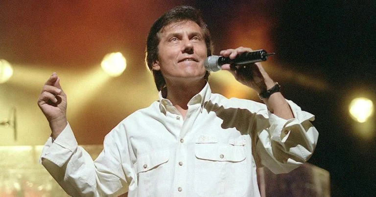 frank-michael-emporte-en-un-mois-par-un-cancer-du- cover