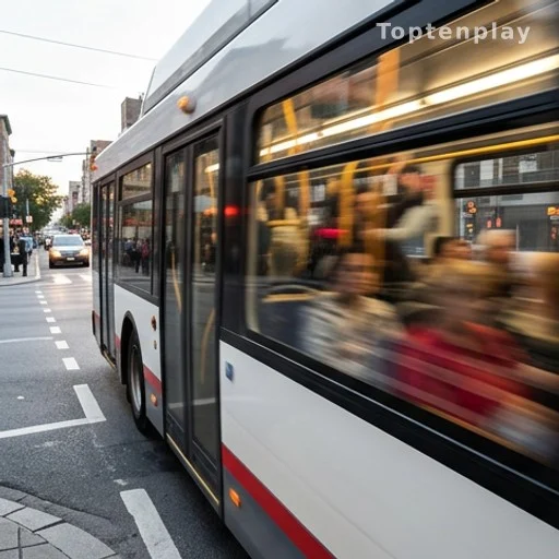 Bus urbain arrêté en urgence à un carrefour de ville après un accident
