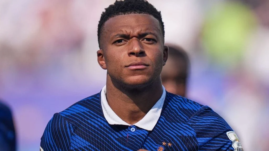 « Ça me rassure »: Le Pen répond à Mbappé par le PSG