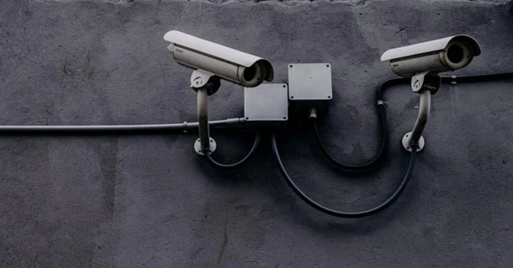 comment-des-cameras-de-rue-ont-permis-a-israel-de–cover comment-des-cameras-de-rue-ont-permis-a-israel-de- cover