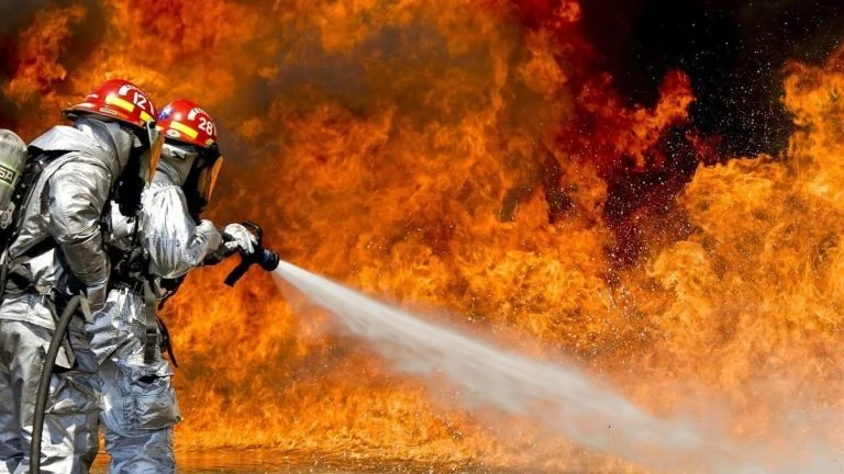 incendies-en-gironde-des-habitants-affirment-que-l cover