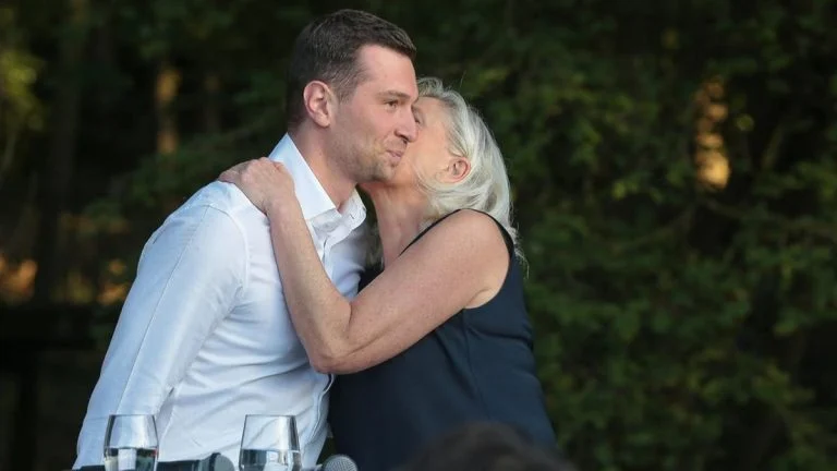 Le Pen-Bardella: le baiser de Liévin avant le verdict