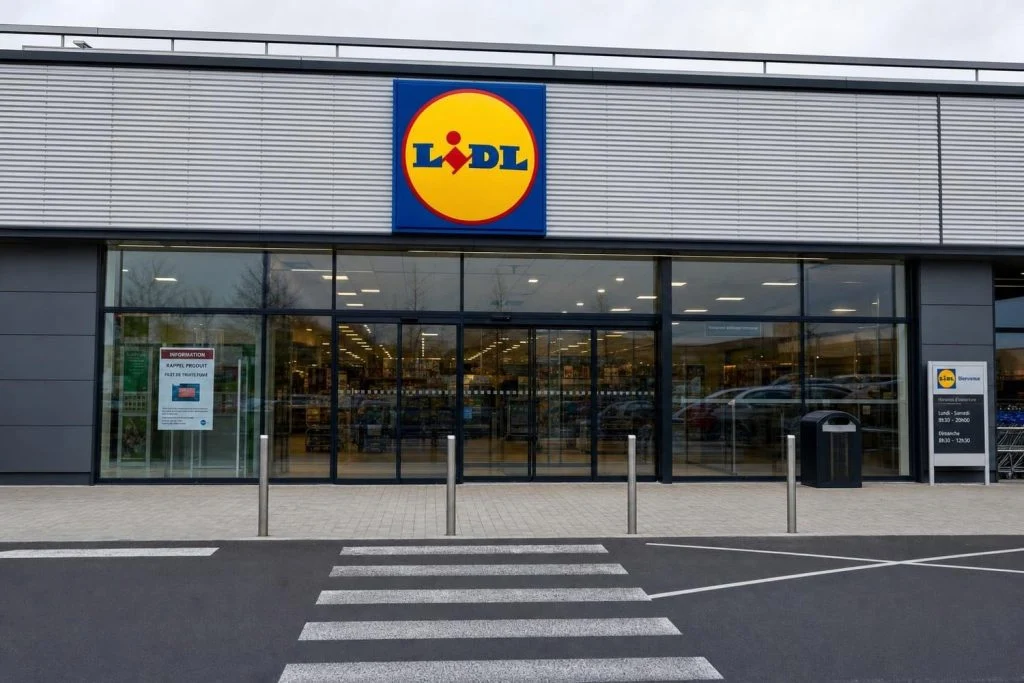 15-aout-ouvert-ou-ferme-les-horaires-carrefour-lid-cover 15-aout-ouvert-ou-ferme-les-horaires-carrefour-lid cover