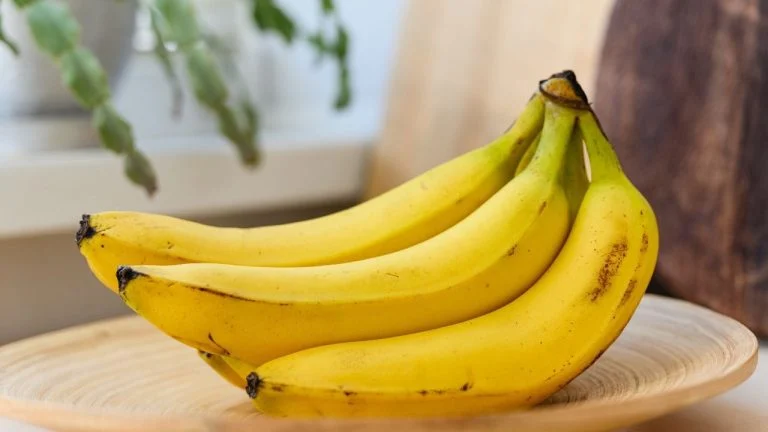 bananes-3-gestes-gratuits-pour-les-garder-fraiches cover
