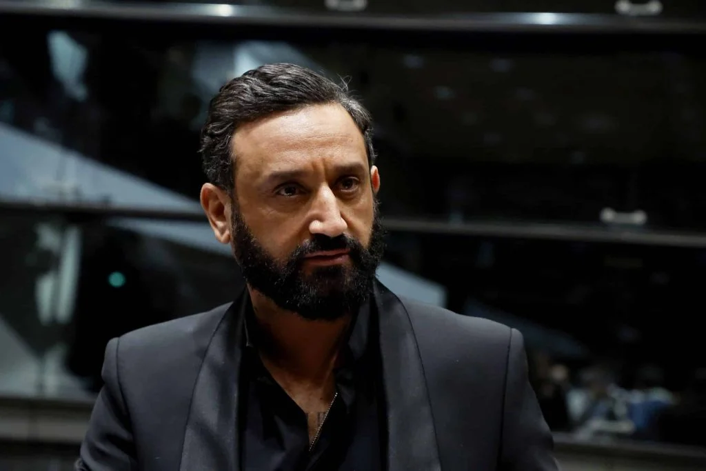 Audition de Cyril Hanouna par la commission d’enquete sur l’attribution des frequences de la TNT concert-caritatif-du-27-aout-hanouna-offre-300-000 cover