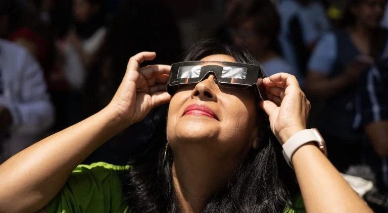eclipse-du-12-aout-pourquoi-99-et-100-n-ont-rien-a cover