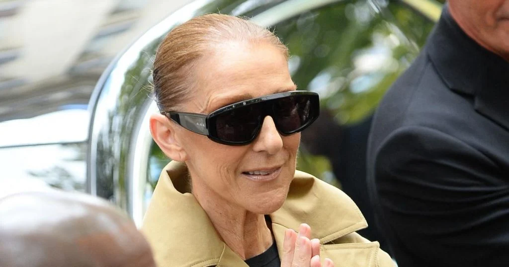 Céline Dion acclamée par ses fans à son arrivée au palace Royal Monceau à Paris celine-dion-de-retour-a-paris-pour-16-concerts-son cover