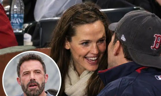 Ben Affleck défend Jennifer Lopez et salue Jennifer Garner cover